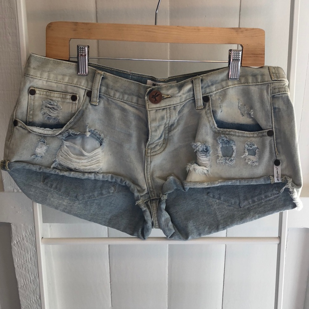 NWT one teaspoon NO.2’s